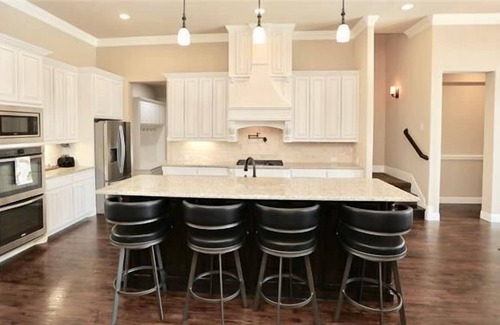 Keller Apartment | 4 Bedroom Single family 203878 by Houzlet