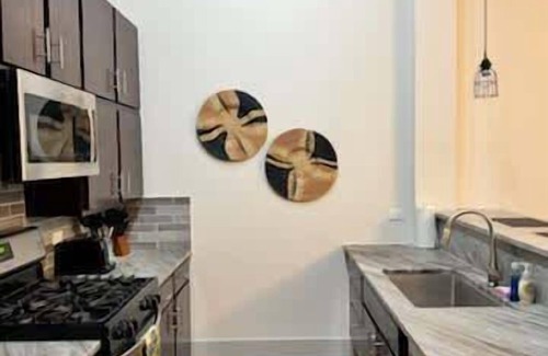 Lower West Side Apartment | 4 Bedroom, Sleeps 20 people!