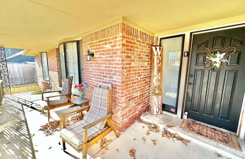 South Tulsa House | 4 Bedroom spacious and peaceful house!