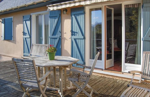 Castet House | 4 bedroom stunning home in Louvie-Juzon