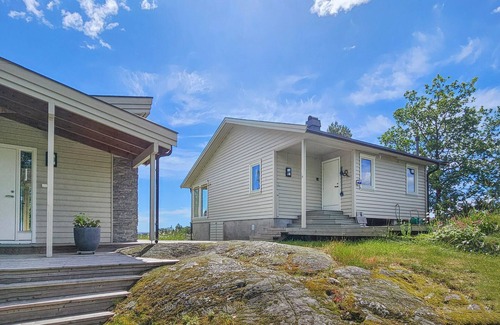 Bamble House | 4 bedroom stunning home in Stathelle