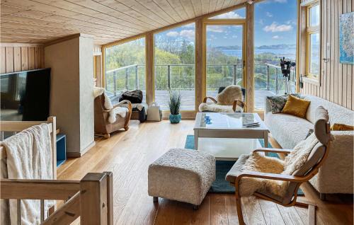 Hitra House | 4 Bedroom Stunning Home In Melandsjø