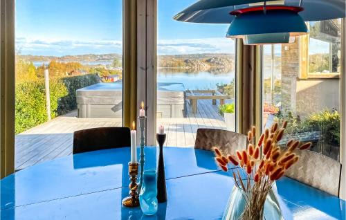 Hitra House | 4 Bedroom Stunning Home In Melandsjø