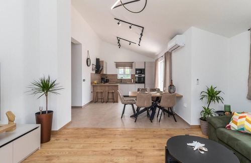 Lopar House | 4 bedroom stunning home in Lopar