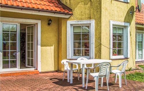 Szemud House | 4 Bedroom Stunning Home In Kamien
