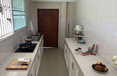Wat Ket House | 4-Bedroom House in Lovely Chiang Mai with AC and WiFi