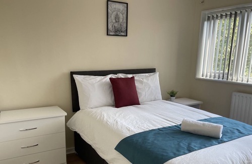 Runcorn House | 4 bedroom townhouse in Runcorn