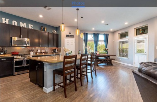 Atascocita House | 4-bedroom vacation home just 10 minutes drive to Deerbrook Mall