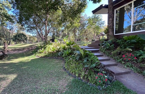Ban Luang Cabin | 4 Bedroom Vacation Resort Home by Doi Inthanon National Park