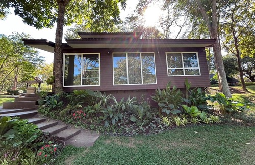 Ban Luang Cabin | 4 Bedroom Vacation Resort Home by Doi Inthanon National Park