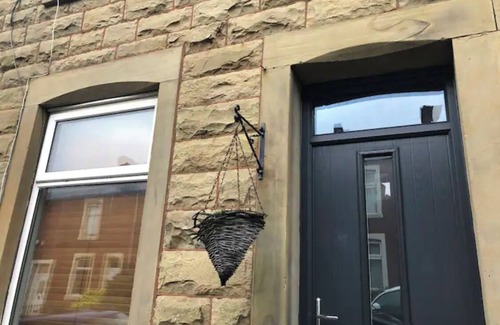 Clayton le Moors House | 4-bedroom Victorian terrace house in Clayton-le-Moors
