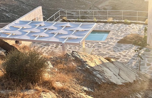 Ormos Korthiou Villa | 4-bedroom villa overlooking the bay of Korthi