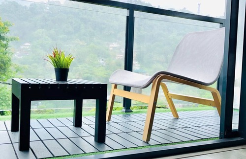 Katugastota Villa | 4-bedroom villa in charming Kandy with AC, WiFi. Book now