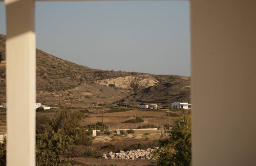 Milos Villa | 4-Bedroom Villa in Milos with a View of the Port located near the town of Adamas