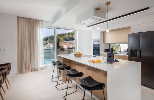 Strozanac Villa | 4 bedroom villa in podstrana