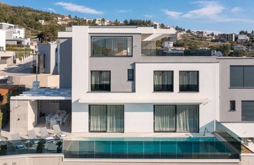 Strozanac Villa | 4 bedroom villa in podstrana