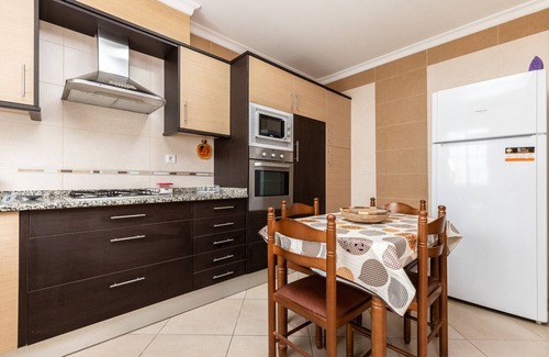 Manta Rota Ski Chalet | 4 bedroom villa in condominium with swimming pool by AlgarveManta (9V4)