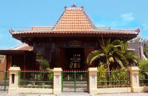 Central Yogyakarta Villa | 4-bedroom villa in terrific Jogja with AC