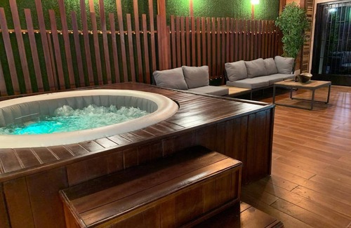 Douala Villa | 4-bedroom villa in welcoming Douala with WiFi, AC. Enjoy your stay