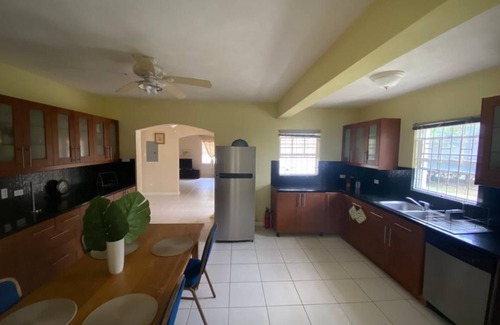 Callendar House | 4-bedroom villa in wonderful Oistins with pool