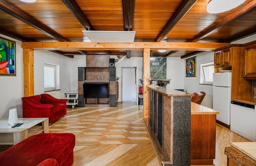 Spodnja Polskava Villa | 4 Bedroom Villa with Heated Indoor Pool in Kapla