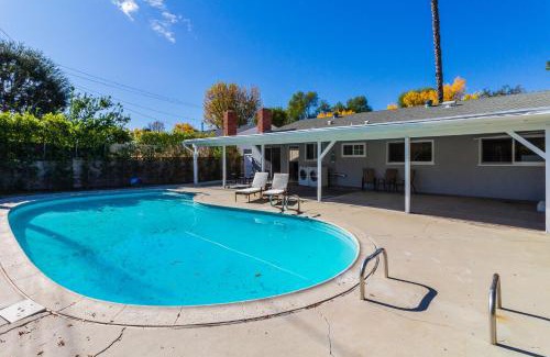 West Hills House | 4 Bedroom West Hills Charmer with Pool
