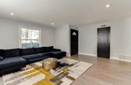West Hills House | 4 Bedroom West Hills Charmer with Pool