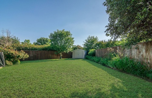 McKinney House | 4 Bedroom With Landscaped Private Pool & Outdoor Pool Table ~MONTHLY DISCOUNT~