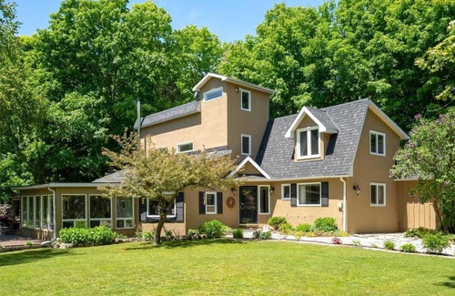 Mulmur Cottage | 4 bedroom with sauna in Mulmur