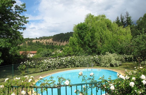 Fuilla House | 4 Bedroomed Home With Swimming Pool, Large Garden and Magnificent Mountain Views