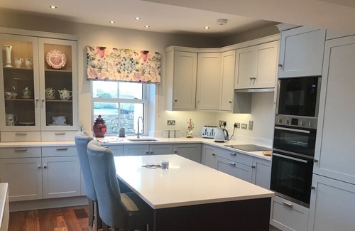 Wild Atlantic Way House | 4 bedroomed house only minutes' walk from the beach