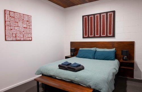The Gap House | 4 Bedrooms, 2 Bathrooms in Alice Springs