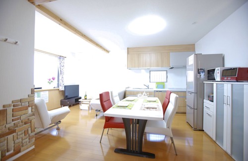 Fushimi House | 4-bedrooms 2-toilet 2-bathroom near FushimiInari with free parking Max 9P