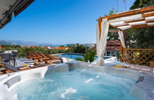 Rudine Villa | 4 bedrooms, 3 bathrooms, private 40sqm pool, Whirlpool, Summer kitchen, table tennis, table soccer, absolute privacy, located only 2 km from beach