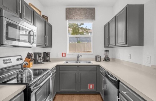 Regal Palms House | 4 Bedrooms/3 Bathrooms/Regal Palms (814CA)