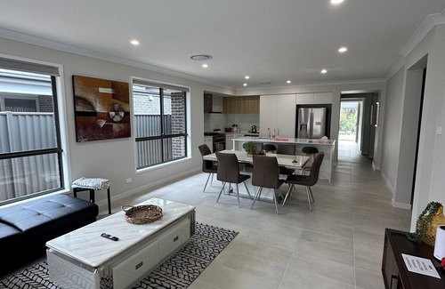 Catherine Field House | 4 bedrooms beautiful house