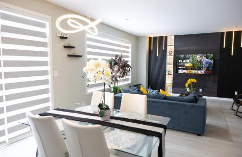 Winnipeg Apartment | 4 - Bedrooms Cozy Cove Deluxe