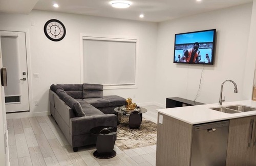 Chestermere House | 4 Bedrooms Home near Lake