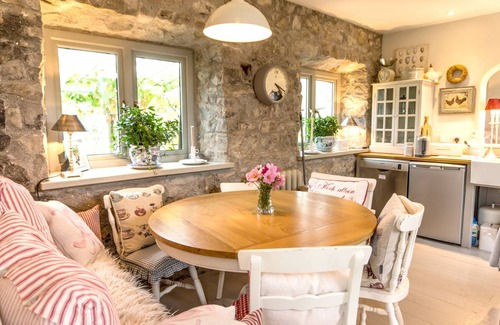 Riverstown House | 4 bedrooms house with enclosed garden and wifi at Ballymote
