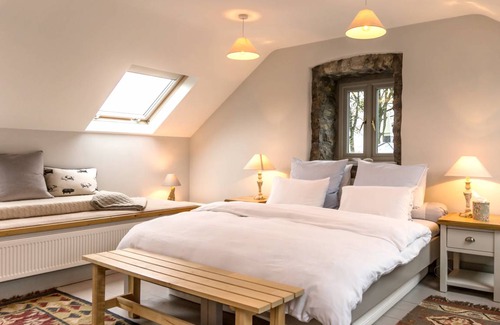 Riverstown House | 4 bedrooms house with enclosed garden and wifi at Ballymote