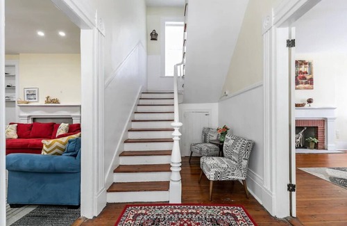 Harleston Village House | 4 Bedrooms in Downtown - 2 Blocks to King Street - Free Parking