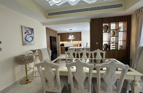 Umm al Quwain Villa | 4 Bedrooms Luxury Villa, Beach and Pool Access, Jacuzzi, Sauna, Bar, Tennis