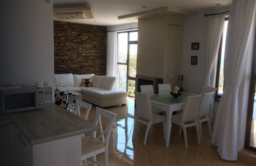 Kavarna Villa | 4 bedrooms Luxury villa situated on Thracian Cliff resort - for Golf players