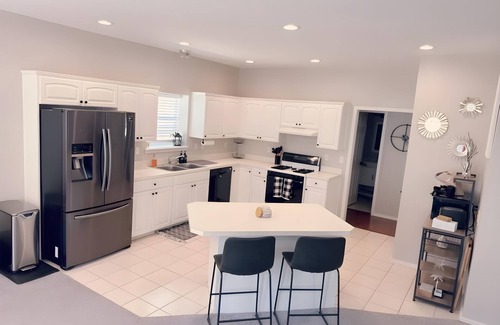 South Tulsa House | 4 bedrooms+Outdoor gazebo+Garage+office