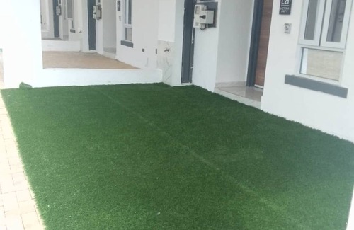 Ogombo House | 4 Beds-24/7 Electricity/Wi-Fi/Security & Pool. Lekki