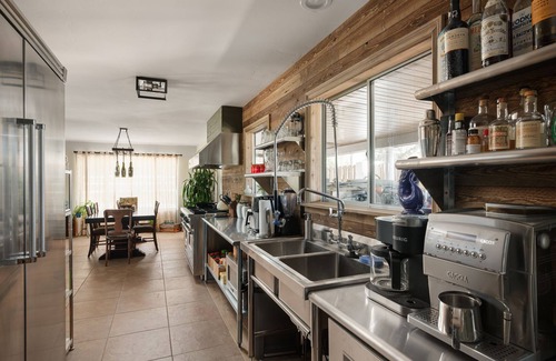 Ramona House | 4 Beds, 2Bath in the beautiful Wine Country Hills 1hr from San Diego.