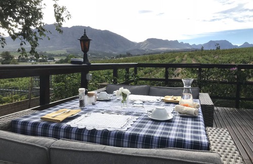 Drakenstein House | 4 beds 3 baths with pool,the heart of the Cape Winelands 4 bedrooms 3 bathroom