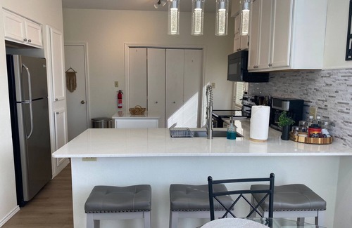Euless House | 4 beds~3br-2.5 bath~family/Pets~Long-stay discount!-shopping/DFW airport