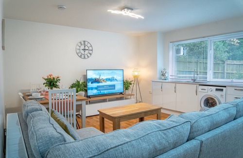 Edgbaston Apartment | 4 Beds & 4 Baths at City center with free parking