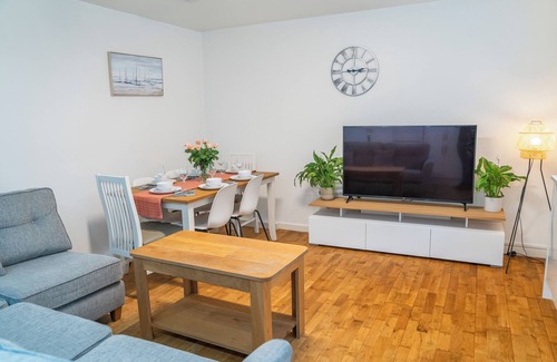 Edgbaston Apartment | 4 Beds & 4 Baths at City center with free parking